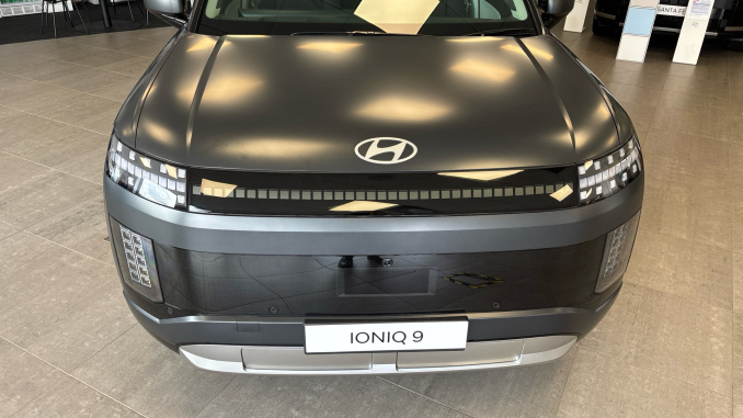 Hyundai IONIQ 9 226kW Ultimate 110kWh 5dr AWD Auto Electric Estate - Image 8